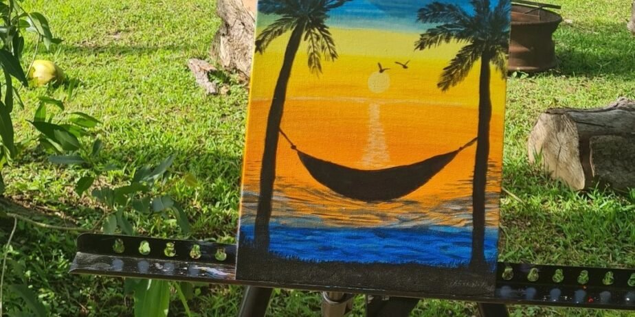 creativehivelogo